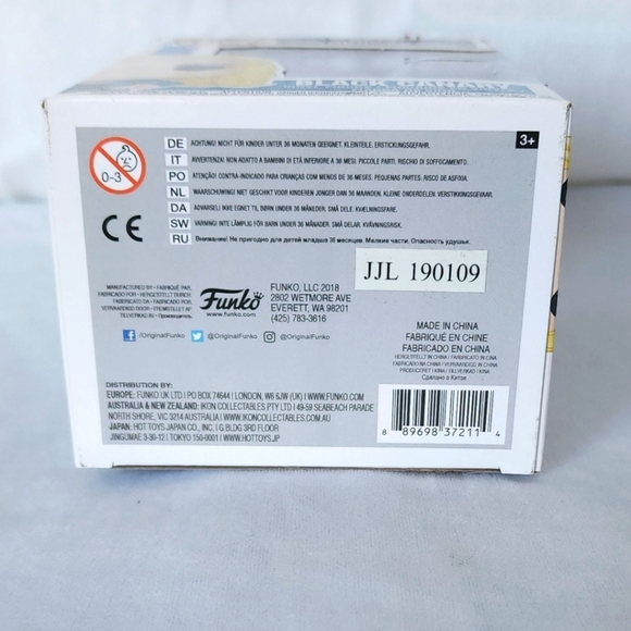 POP! Funko DC: Black Canary #266 Walgreens Exclusive - Picture 9 of 9